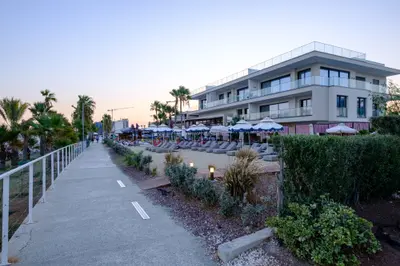 Outdoor areas - image 27